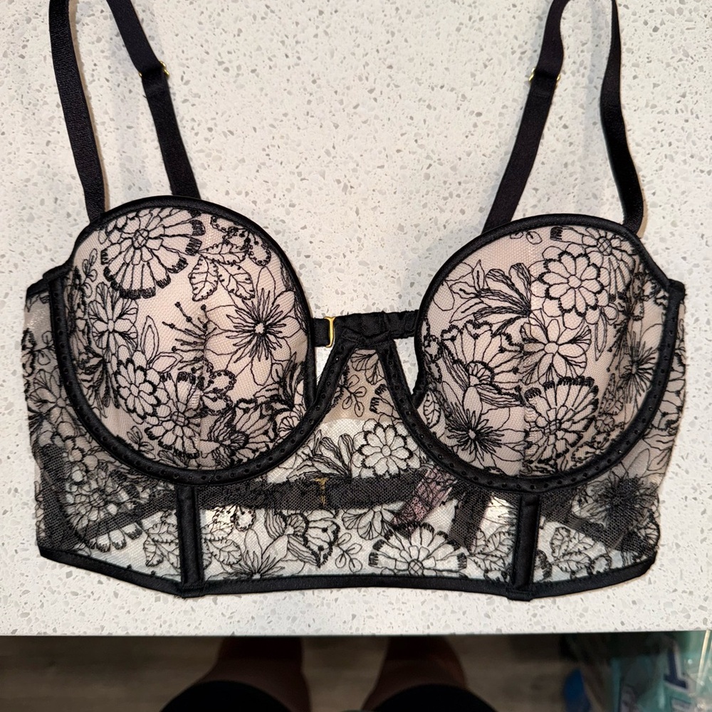 Black Lace VS Balconet - Picture 5 of 7